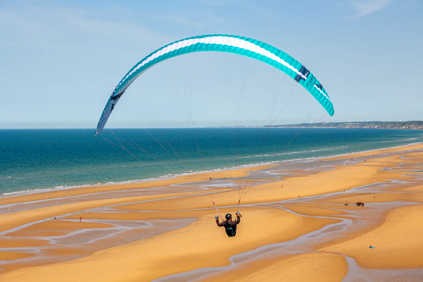Soaring dune Parakite